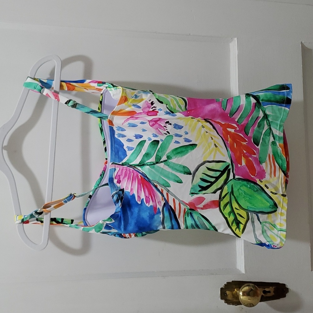 Tankini top. - Picture 2 of 6